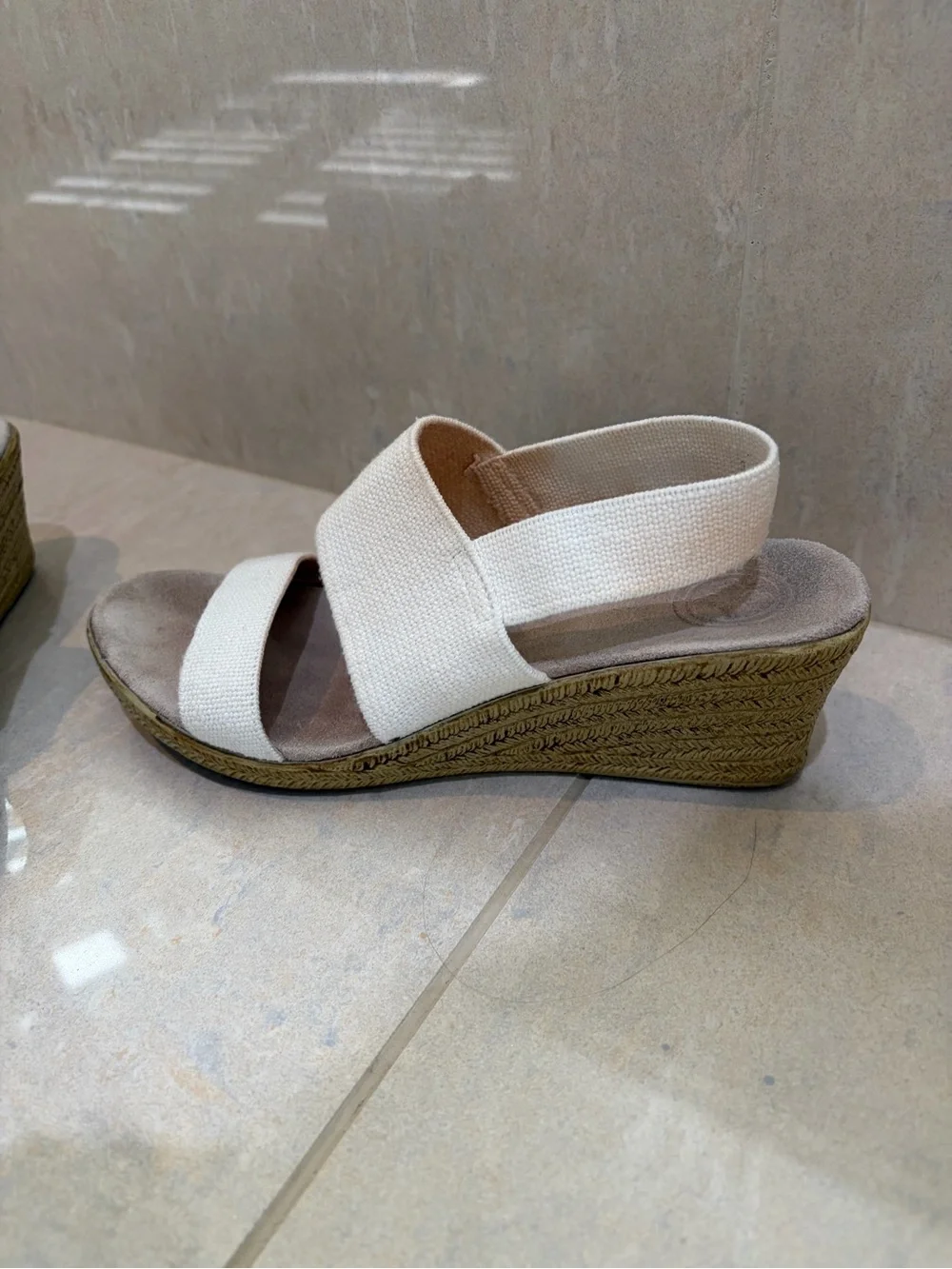 CHARLESTON SHOE CO. Cream Elastic Strap Wedge Sandals